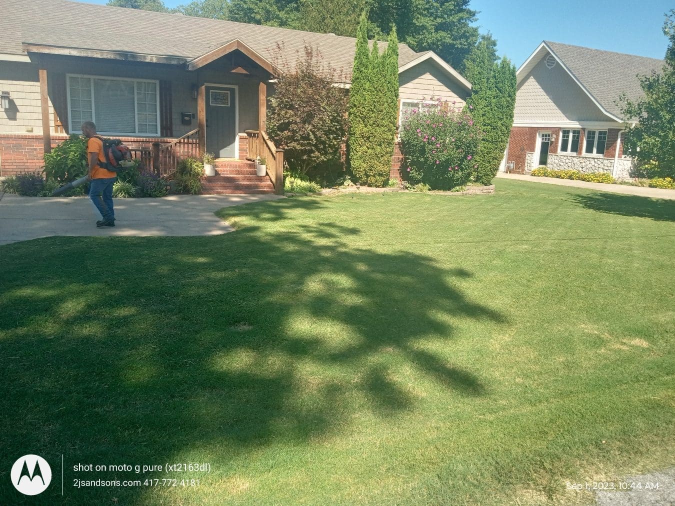 Lawn Care Service near Neosho Missouri and Bella Vista Arkansas